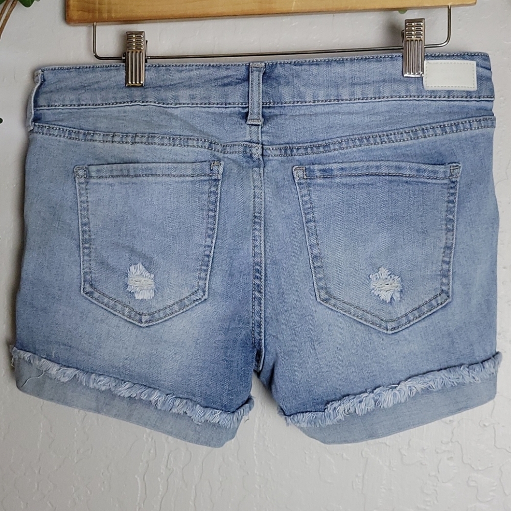 CELEBRITY PINK Cuff Frayed Jean Shorts 7/26 - Picture 2 of 10